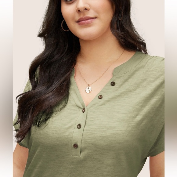 BloomChic Plus Size Cotton Solid Notched Dolman Sleeve T-shirt - Picture 3 of 5